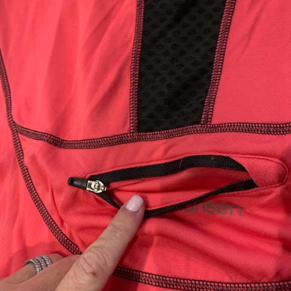 Helly Hansen 3/4 zip top - Picture 7 of 7